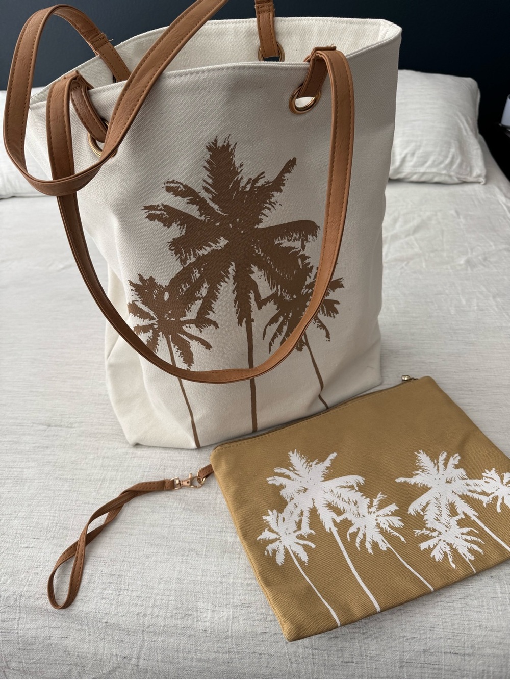 Canvas Palm-Print Tote & Wristlet Set - Cream and Tan